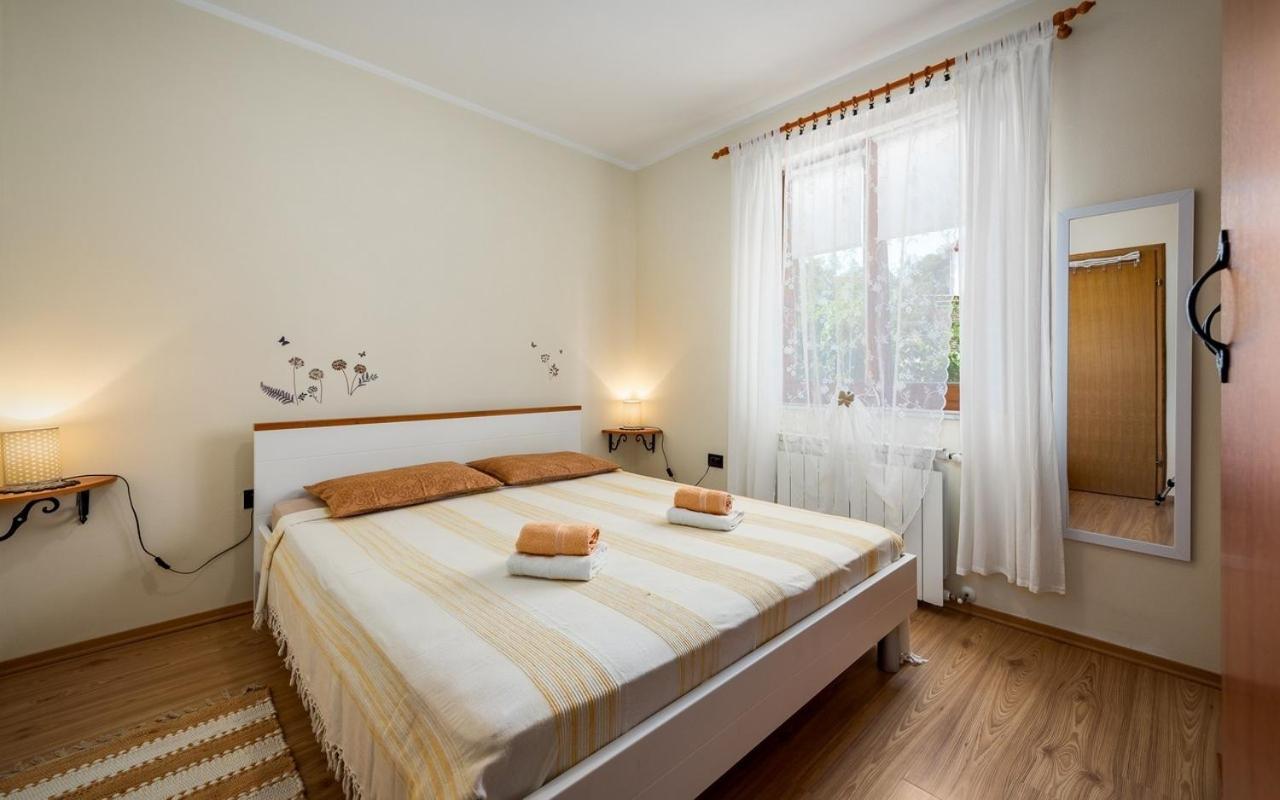 Iva House With Apartment Umag Buitenkant foto