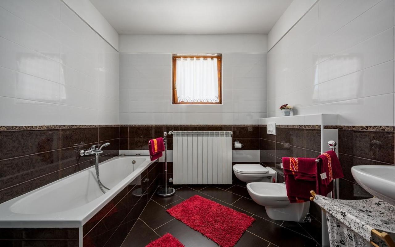 Iva House With Apartment Umag Buitenkant foto