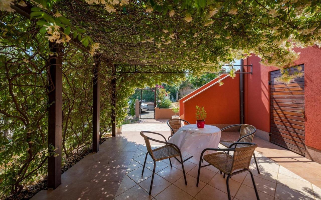 Iva House With Apartment Umag Buitenkant foto