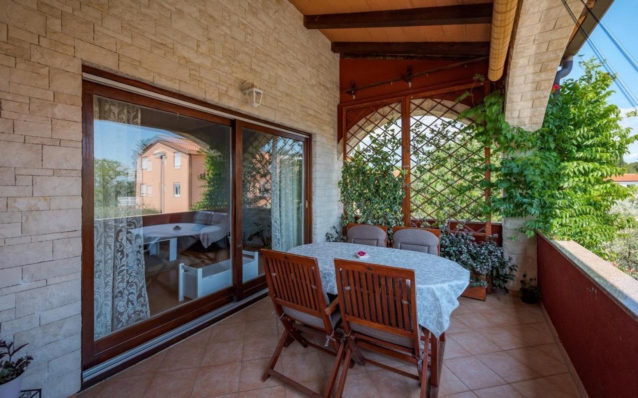 Iva House With Apartment Umag Buitenkant foto